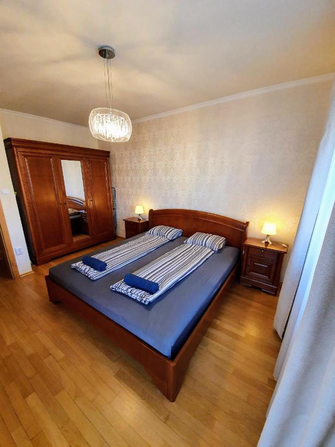 Centrum Apartman With Free Parking Győr Zewnętrze zdjęcie