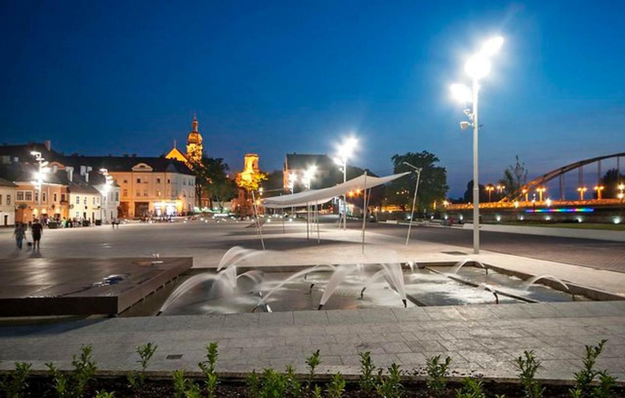 Centrum Apartman With Free Parking Győr Zewnętrze zdjęcie